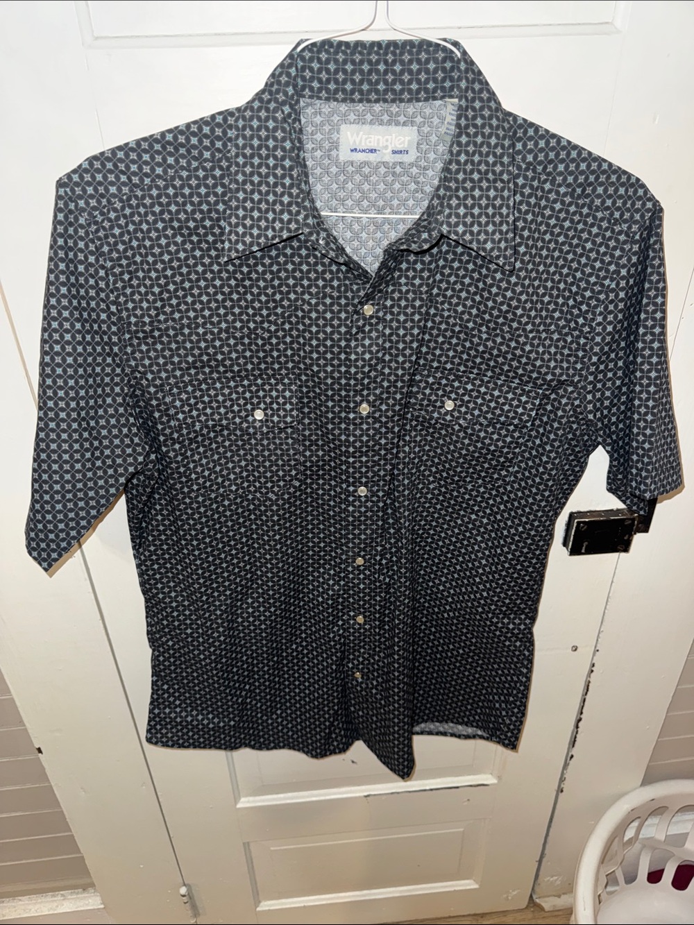 Wrangler Rancher  Men’s Black Geo-Print Short Sleeve Shirt Pearl Snap Medium